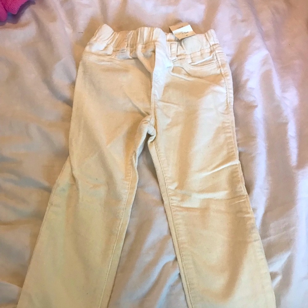 GAP NWT cream corduroy skinny pant 5 girls